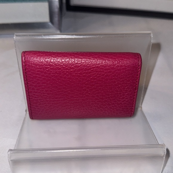 GUCCI SWING LEATHER KEY CASE EUC - Picture 3 of 9